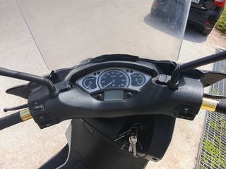 Yamaha XMAX 250 2010-thumb-4