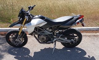 Aprilia Dorsoduro 750 2010