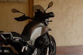 Moto Guzzi V 85 2025 STRADA E5+-thumb-7