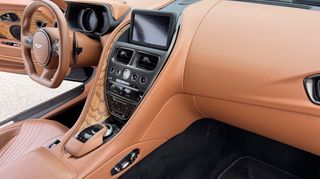 Aston Martin DB11 2019 V12 639 Hp AMR Aston Martin Rasing Bosganas-thumb-14