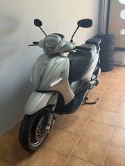 Piaggio Beverly 300i 2017 Beverly 300 s