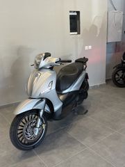 Piaggio Beverly 300i 2017 Beverly 300 s