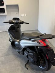 Piaggio Beverly 300i 2017 Beverly 300 s-thumb-5