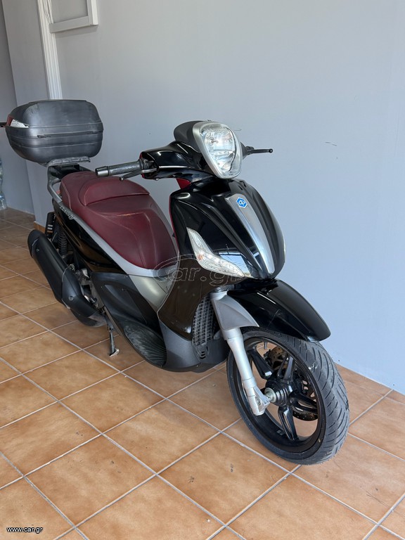 Piaggio Beverly 350 2014 Beverly 350i sport touring