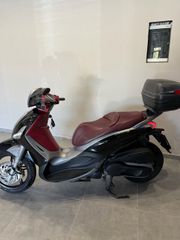 Piaggio Beverly 350 2014 Beverly 350i sport touring-thumb-2
