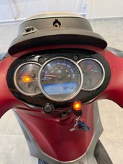Piaggio Beverly 350 2014 Beverly 350i sport touring-thumb-4