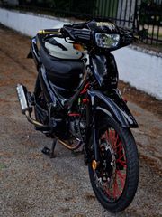Modenas Kriss II 2003