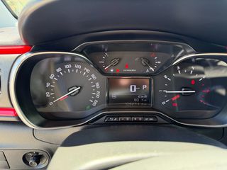 Citroen C3 2017 1.2cc 110hp PURE TECH SHINE AUTOMATO-thumb-6