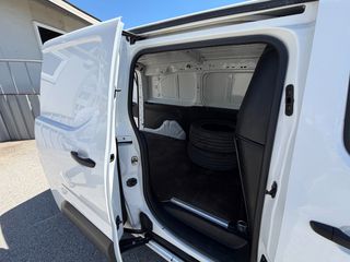 Opel Combo 2022 L2 MAXI 3 SEATS 1.5cc 102hp DIESEL-thumb-9