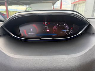 Peugeot 3008 2021 1.2 PURETECH 130 "ROAD TRIP" EAT8-thumb-67