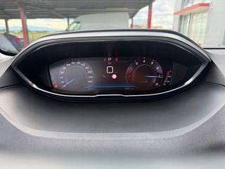 Peugeot 3008 2021 1.2 PURETECH 130 "ROAD TRIP" EAT8-thumb-68