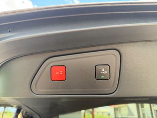 Peugeot 3008 2021 1.2 PURETECH 130 "ROAD TRIP" EAT8-thumb-77