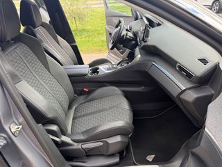 Peugeot 3008 2021 1.2 PURETECH 130 "ROAD TRIP" EAT8-thumb-42