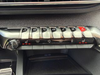 Peugeot 3008 2021 1.2 PURETECH 130 "ROAD TRIP" EAT8-thumb-57
