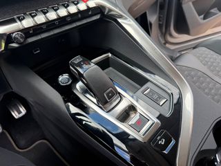 Peugeot 3008 2021 1.2 PURETECH 130 "ROAD TRIP" EAT8-thumb-58