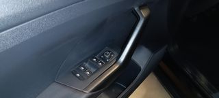 Volkswagen T-Cross 2022 1.0 TSI STYLE 110PS-thumb-18