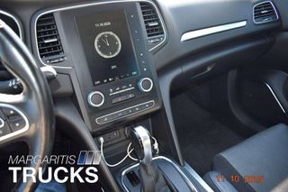 Renault 2020 Megane  Megane-thumb-3