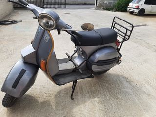 Piaggio Vespa 1985 P200E-thumb-2