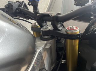 Aprilia Tuono 2022 V4 1100 RR-thumb-8