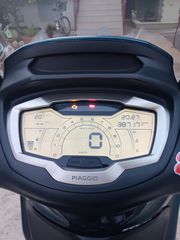 Piaggio Beverly 300 2021 HPE-thumb-2