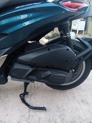 Piaggio Beverly 300 2021 HPE-thumb-10