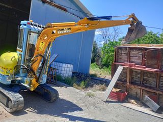 Εκσκαφάκι (διαβολάκι) Yanmar 2000 V30-thumb-2