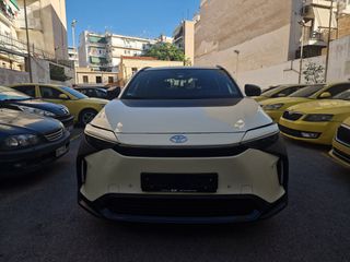 Toyota bZ4X 2023 ΜΕ ΑΔΕΙΑ ΓΙΑ ΕΝΟΙΚΙΟ