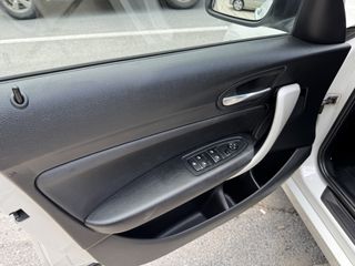 Bmw 116 2017 116d FACELIFT-thumb-21