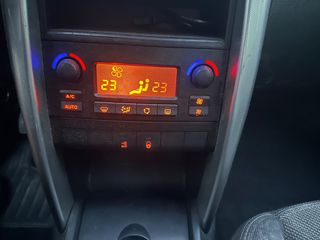 Peugeot 207 2008-thumb-10