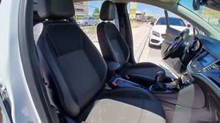 Opel Astra 2016-thumb-38