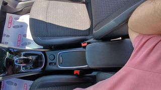 Opel Astra 2016-thumb-44