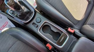 Opel Astra 2016-thumb-46