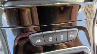 Opel Astra 2016-thumb-53