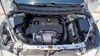 Opel Astra 2016-thumb-55