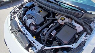 Opel Astra 2016-thumb-57