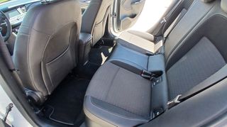 Opel Astra 2016-thumb-31