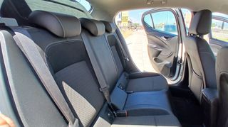 Opel Astra 2016-thumb-34
