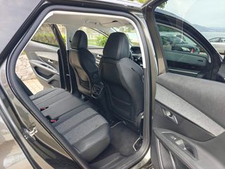 Peugeot 3008 2020 ALLURE-thumb-16