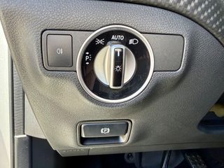 Mercedes-Benz A 200 2015 AMG-LINE 7G-DCT-thumb-66