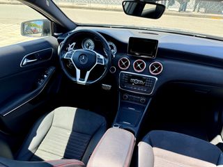 Mercedes-Benz A 200 2015 AMG-LINE 7G-DCT-thumb-39