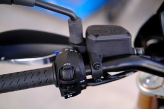 Aprilia Dorsoduro 2020 APRILIA DORSODURO 900-thumb-28