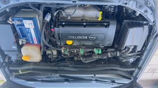 Opel Astra 2006-thumb-8