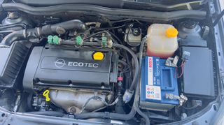 Opel Astra 2006-thumb-21