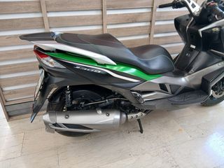 Kawasaki J 300 2015-thumb-3