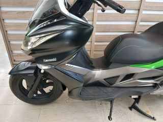 Kawasaki J 300 2015-thumb-13