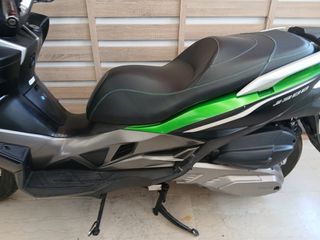 Kawasaki J 300 2015-thumb-14