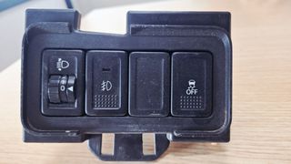 SUZUKI SWIFT 10-17 ΔΙΑΚΟΠΤΗΣ ΦΩΤΩΝ / ESP 73835-68L0