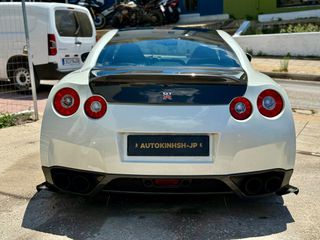 Nissan GT-R 2010-thumb-6