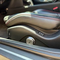 Nissan GT-R 2010-thumb-12
