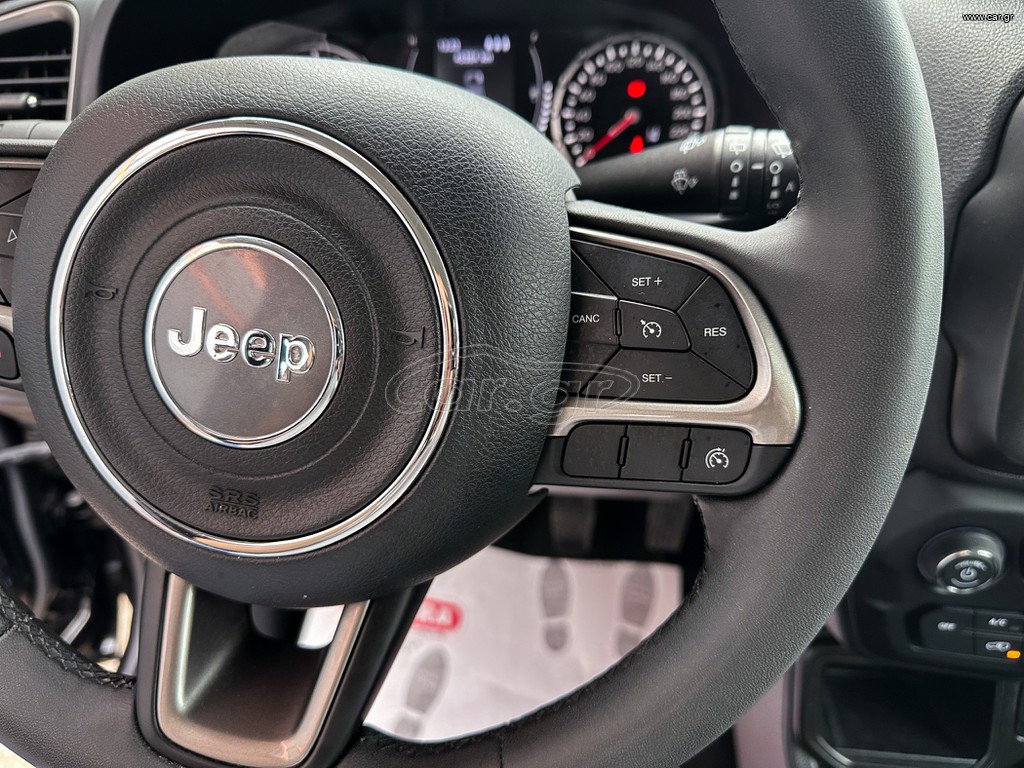 Jeep Renegade thumbnail 22